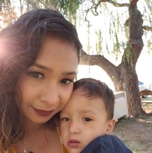 Meet your Posher, Roxana